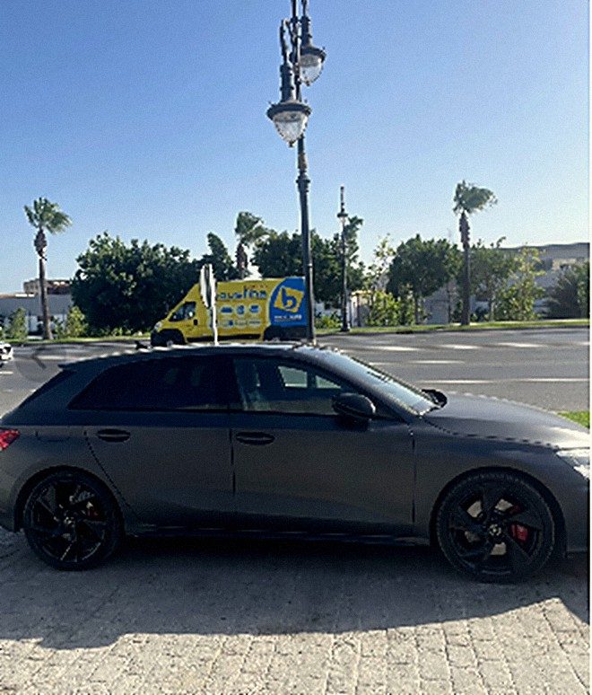 Véhicule pris en charge par Vision Line Auto avant intervention